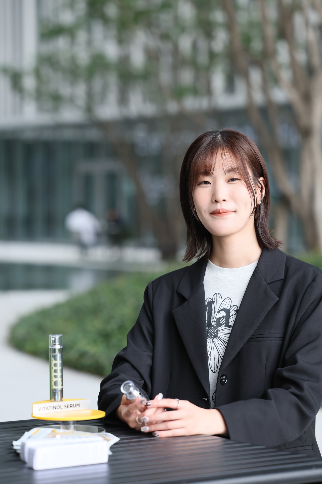 アモーレパシフィックの韓国本社で働く八重樫瑞さん。