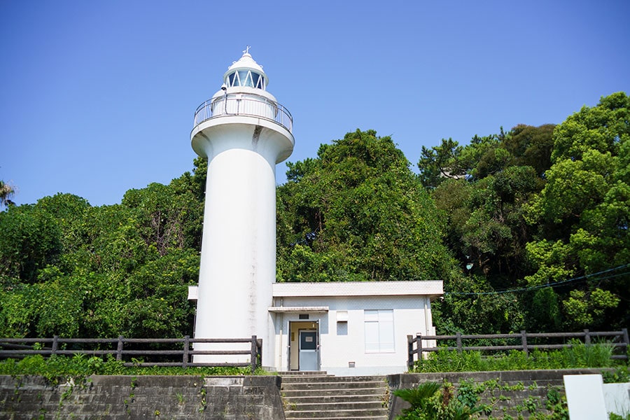 「高知灯台」を新たな観光スポットとすべく、敷地内の広場を整備し展望台を設置。2023年12月3日から灯台前広場が一般に公開されている。