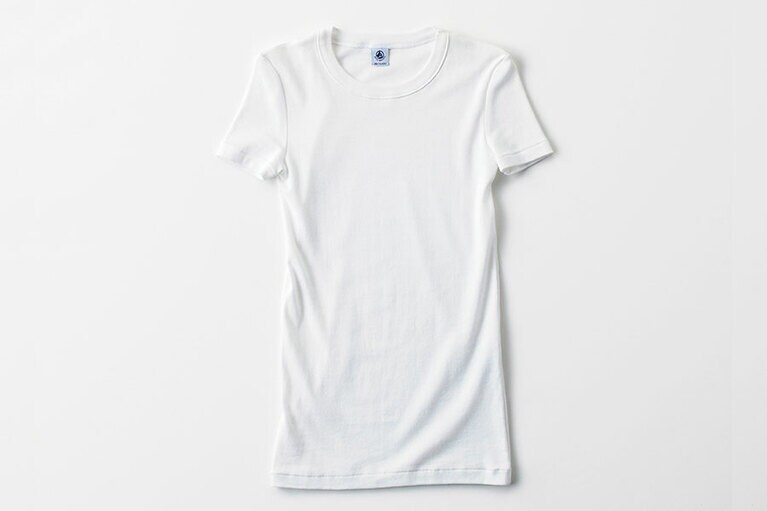 プチバトー 「CREW NECK T-SHIRT」 2,500円。