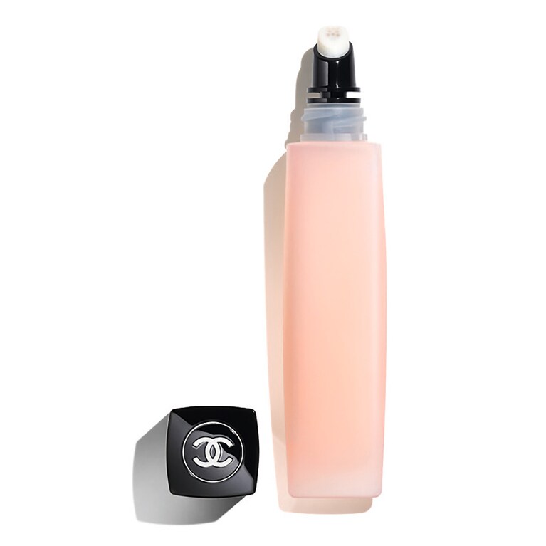 ユイル ア オングル 11mL 4,400円。ⒸCHANEL