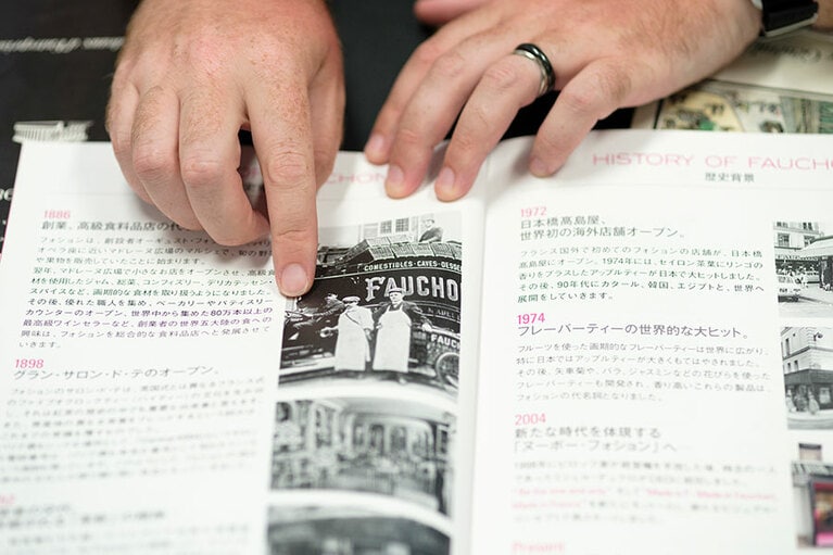 「オーギュスト・フォションがマドレーヌ広場にて荷馬車で販売を始めた1880年頃が本当の始まりだと思っています」(ヴィシェル氏)。