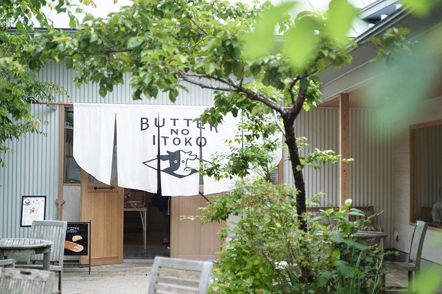 施設内にある、那須の新銘菓「バターのいとこ」の直営店&カフェ。