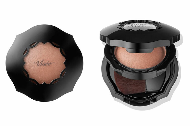 ヴィセ リシェ　フォギーオンチークス N BR320 シナモンブラウン 1,650円(編集部調べ)／コーセー