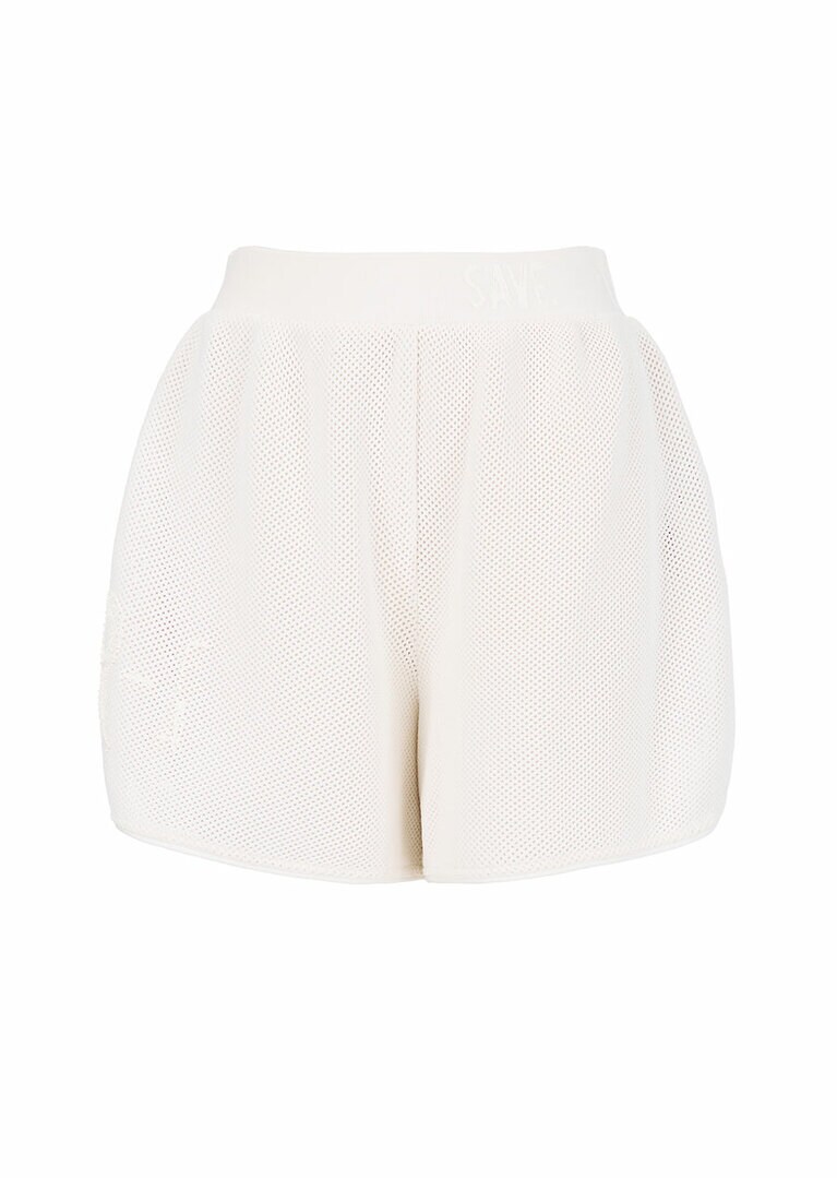 ショートパンツ 92,400円。