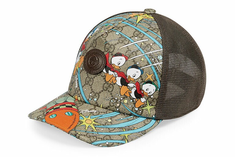 DISNEY×GUCCI ドナルドダック プリント ベースボールキャップ 41,800円(税込)。©Disney
