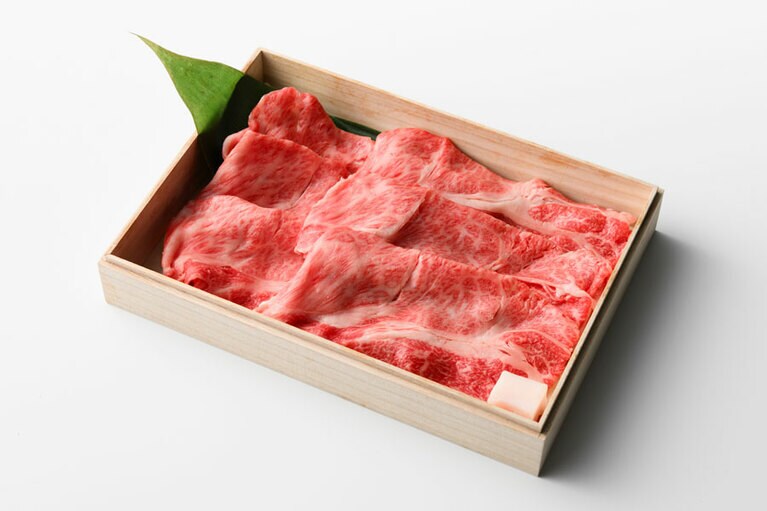 近江牛吟撰ロースすきやき用 300g 6,480円／サカエヤ