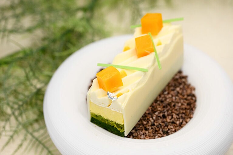 テイクアウト 1,080円、イートイン 1,100円。【販売期間】7月21日（金）～8月31日（木）