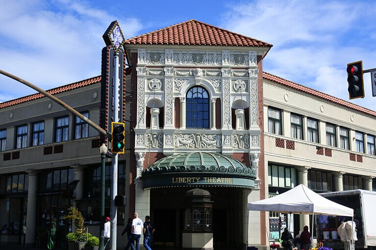 ヨーロッパの香り漂う、様々な建築様式が集合しています。