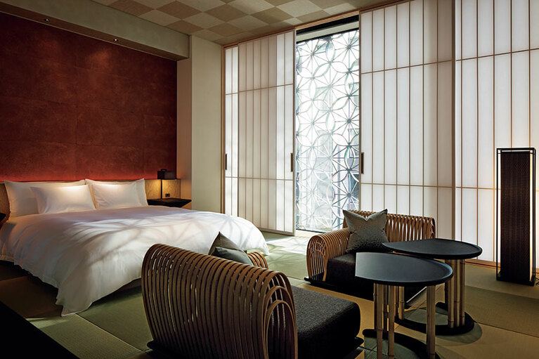 ダブルベッドの客室「百合」。