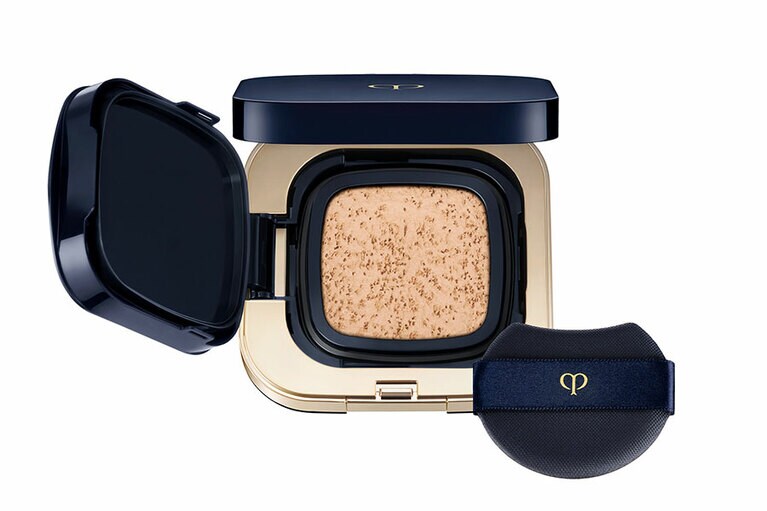 タンクッションエクラ ルミヌ SPF25 PA+++ 全6色 各7,700円、ケース 3,300円／クレ・ド・ポー ボーテ