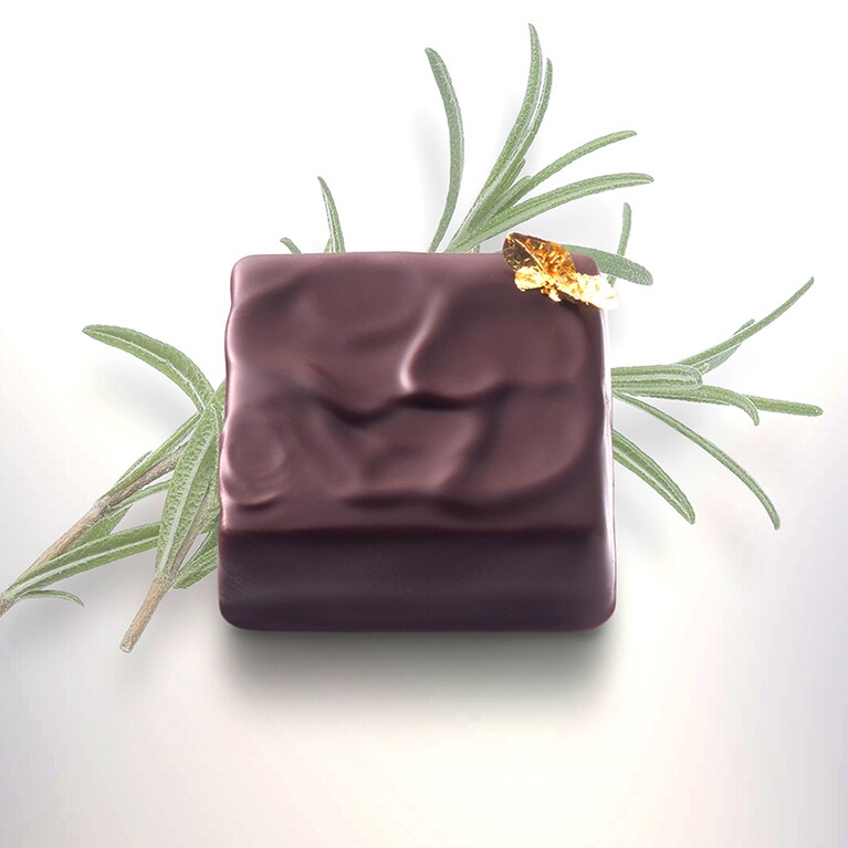 南イタリアの自然の美しさを感じる「アーモンド＆ローズマリー」。