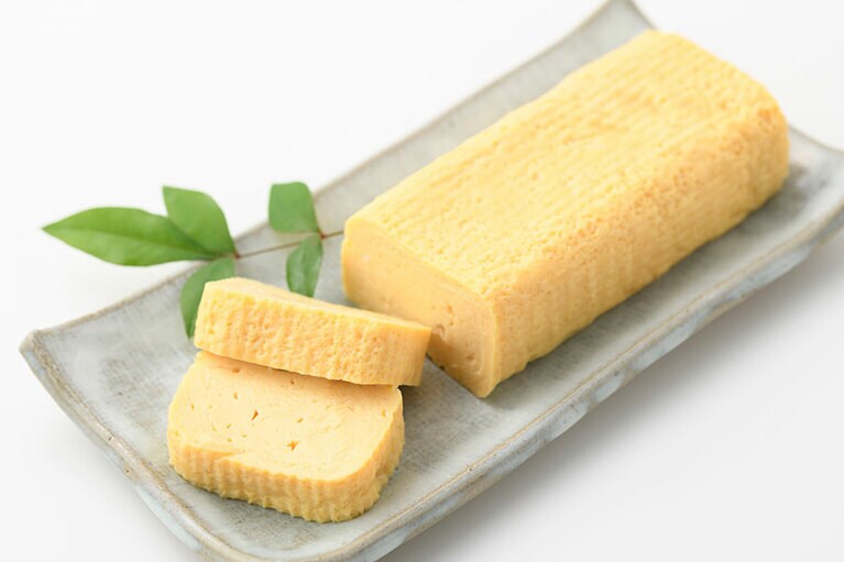 【錦市場】だし巻き 特上 1本 1,360円(税込)／三木鶏卵