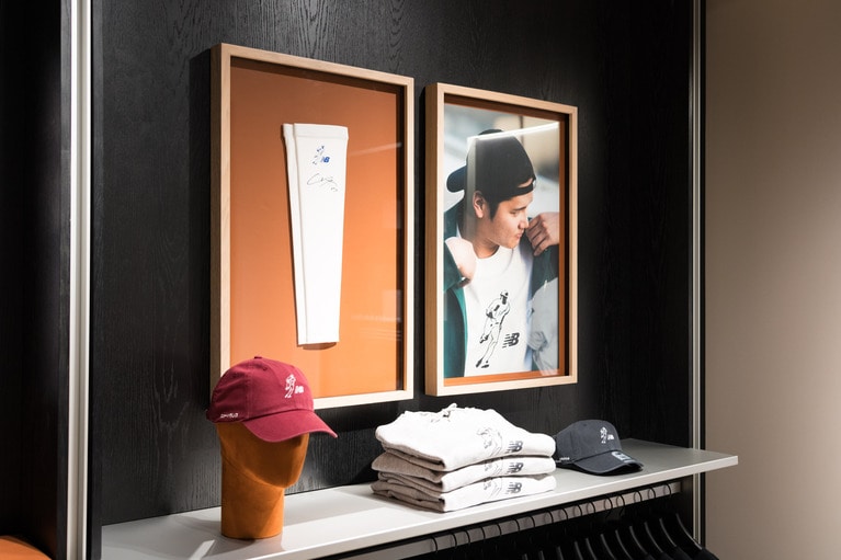 大谷選手の直筆サインが入ったアイテムや写真などを展示した、特別な空間