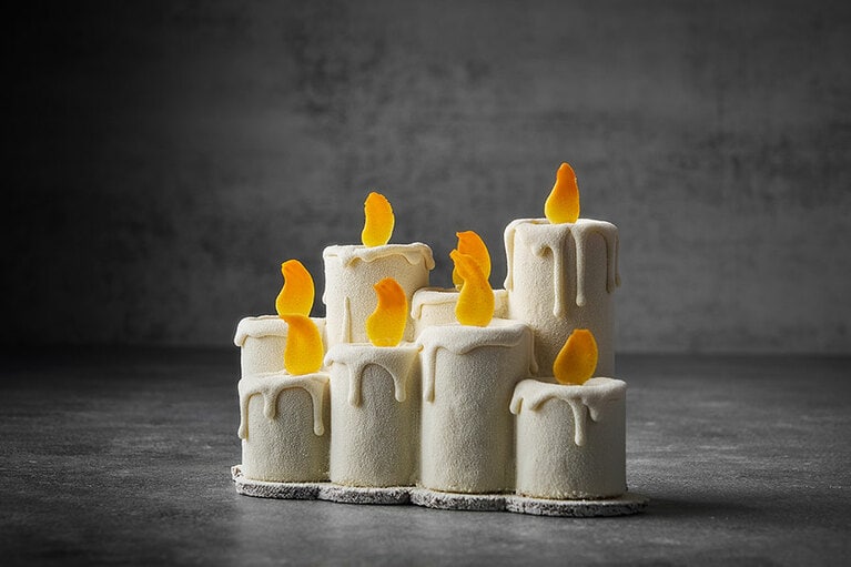 マンダリン オリエンタル 東京「キャンドル」（限定25台 幅16cm、奥行9cm、高さ11cm／10,800 円）。