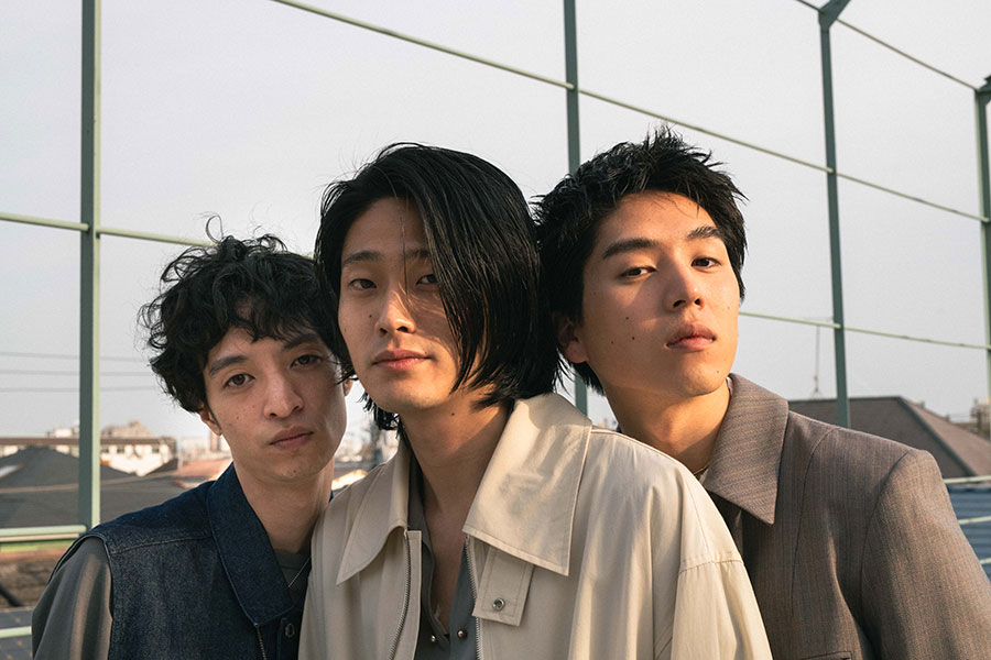 左から、清水尚弥さん、髙橋里恩さん、坂東龍汰さん。