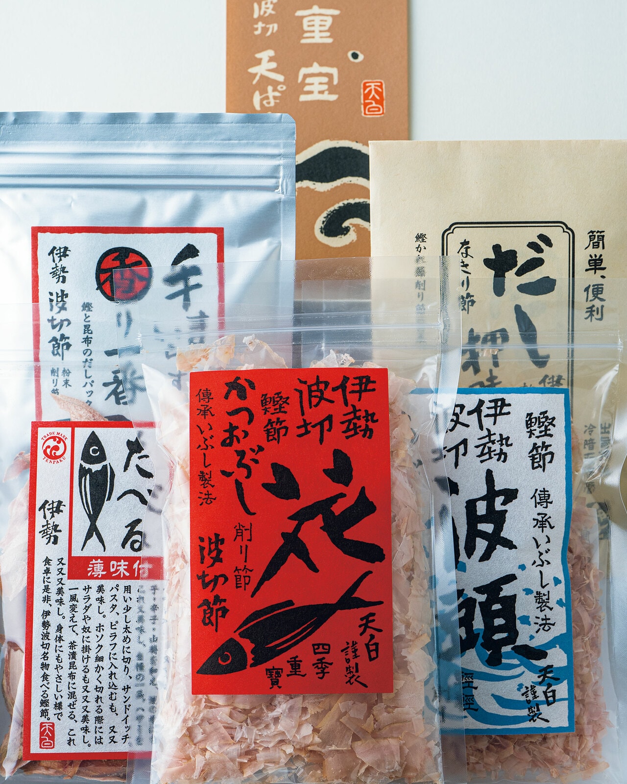 台所重宝 5種のセット 4,104円／かつおの天ぱく