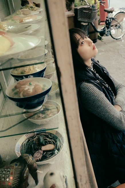 100年以上の歴史があるパリーは、平日でも行列ができる人気店。現在は創業者の曾孫にあたる4代目・川邉さんが切り盛りしています。川邉さんは、地元有志とともに秩父の魅力を未来に伝えていくための「秩父昭和100年プロジェクト」にも取り組んでいます。