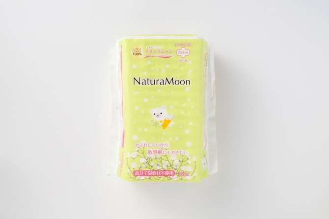 「ナチュラムーン」生理用ナプキン 多い日の昼用 羽つき 23.5cm 16枚入り 550円／G-Place
