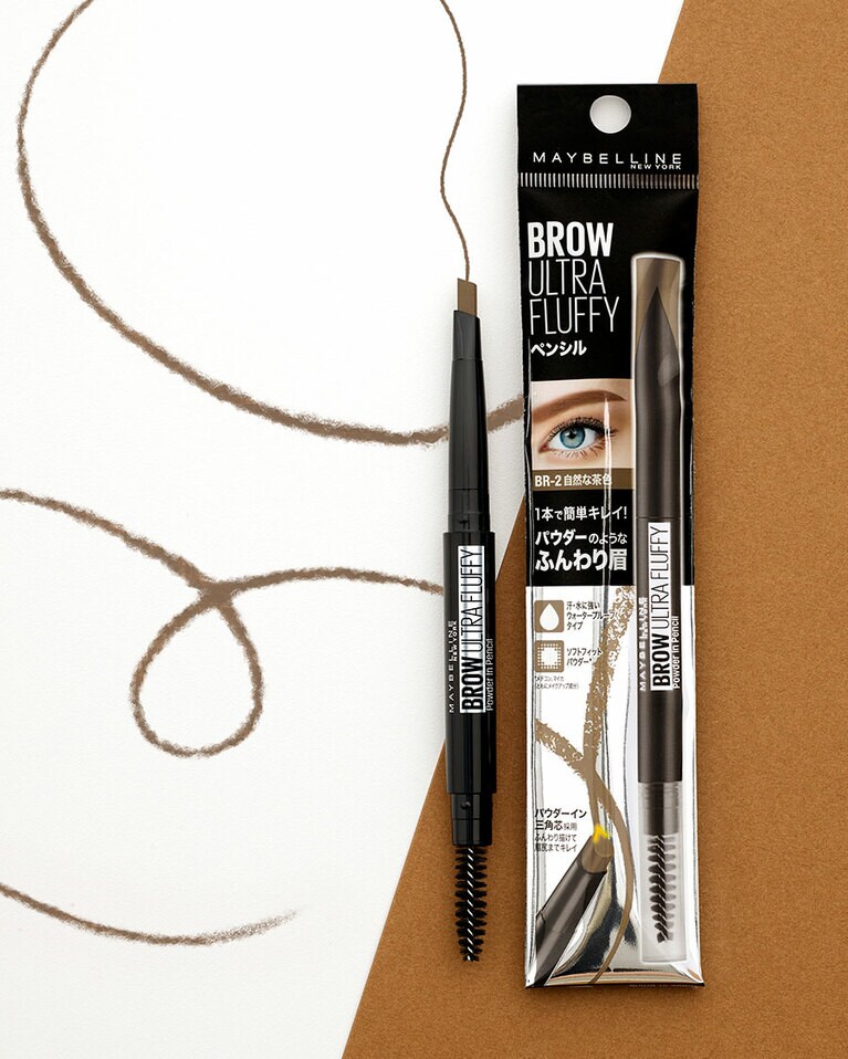 最も細い場合で約1mm、最も太い場合で約3mmと、当てる場所によって違う幅で描けるから便利。