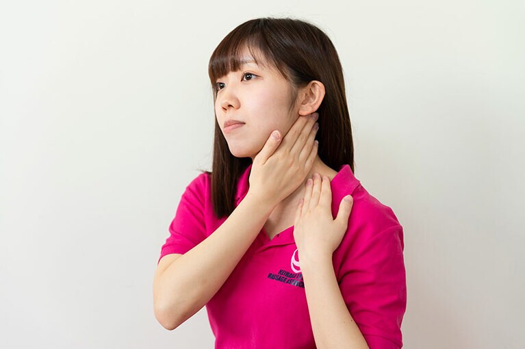 左右交互にやるとバランスよくほぐせる。