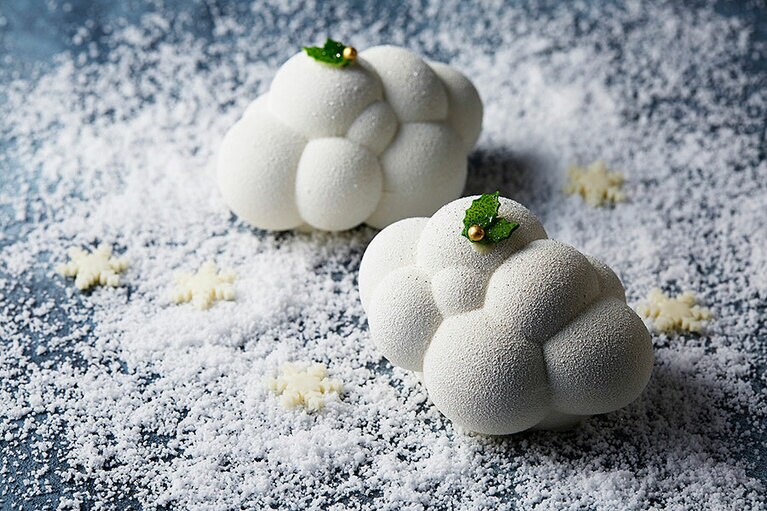 タヒチとマダガスカル、2種のバニラのKUMO(200個限定) 横10.5cm 高さ6.5cm 3,000円。