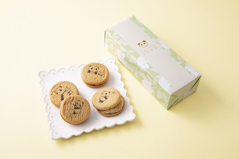 北海道産バターと小麦を使用したサブレに、瀬戸内レモンピール入りのさわやかなクリームをサンドしたクッキー1箱 650円(税込)／和楽紅屋