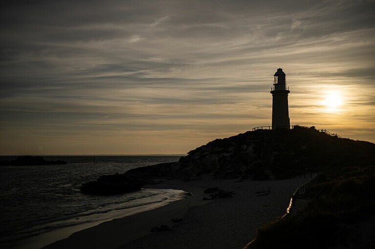 夜明けのバサースト灯台。