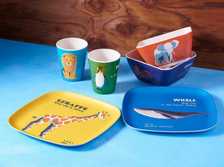 バンブーファイバーシリーズの新作テーブルウェアも、「AWESOME STORE」ならではの魅力的なお手頃価格。