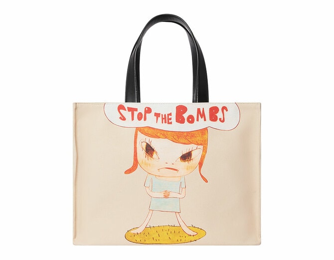 バッグ H31×W41×D18cm 110,000円／ステラ マッカートニー(ステラ マッカートニー カスタマーサービス)