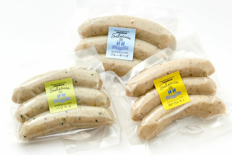おのみちサルシッチャ 各3本入り 520円～／桂馬蒲鉾商店