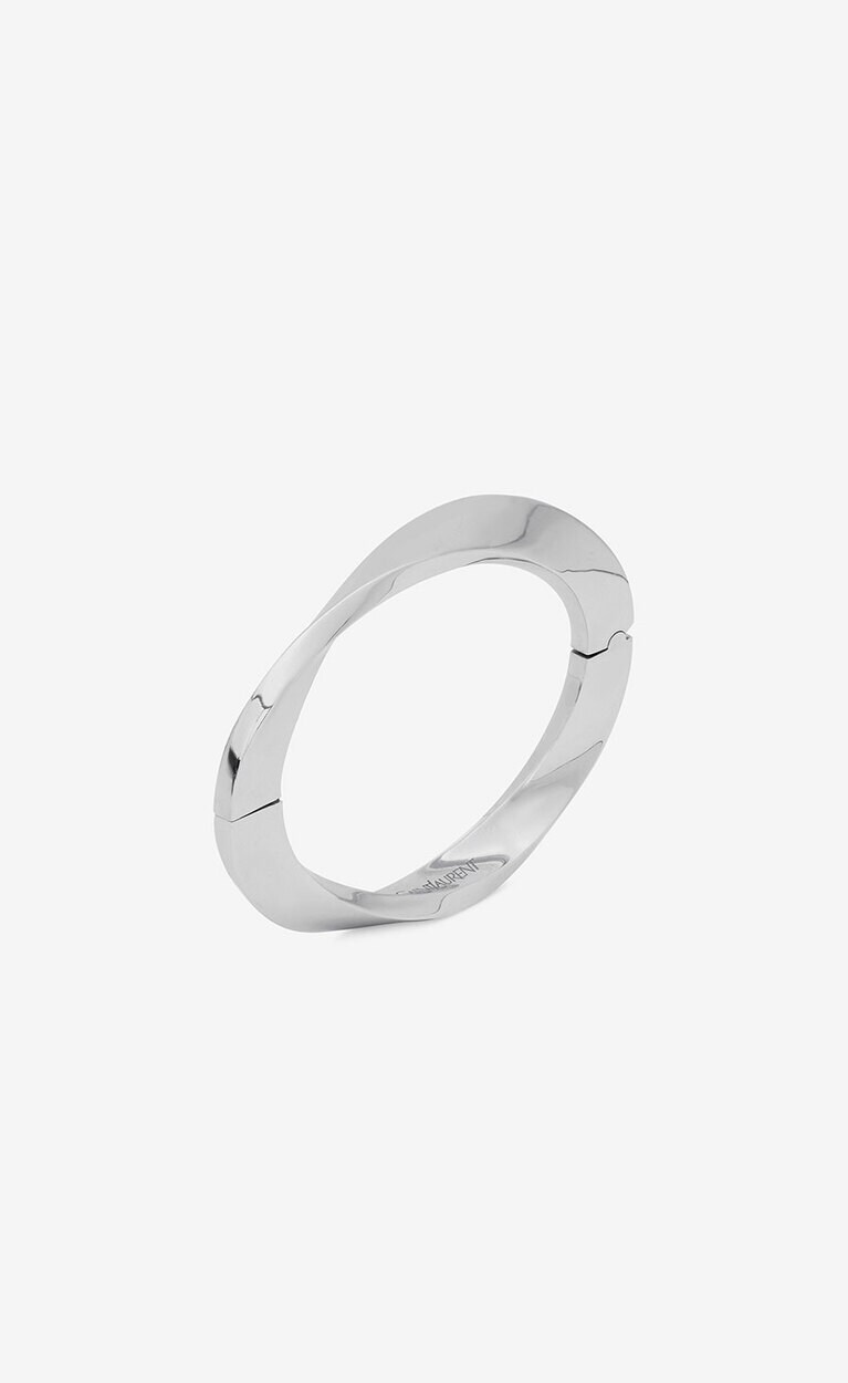 デコ ツイスト ブレスレット（グレーゴールド）1,250,700円。