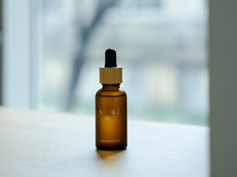 ソエル LIVING-OIL デリケート フェミニンオイル 30mL 4,800円。