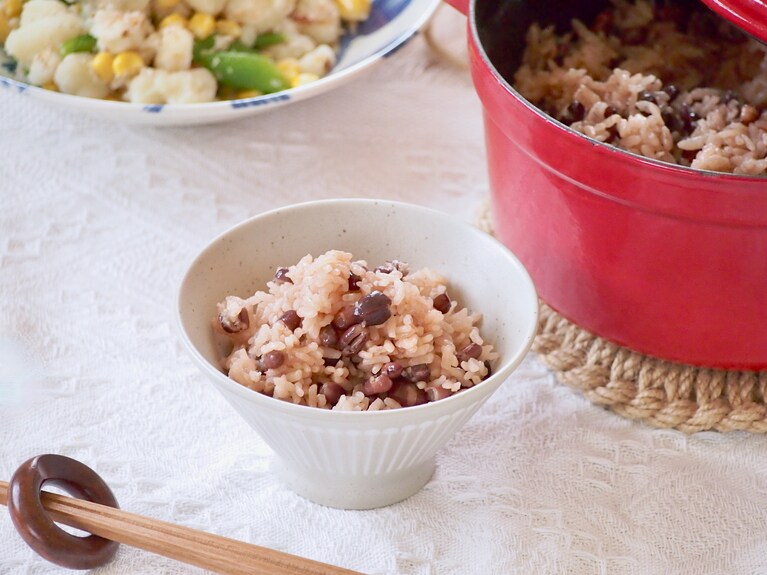 茶碗に盛り付けて完成。