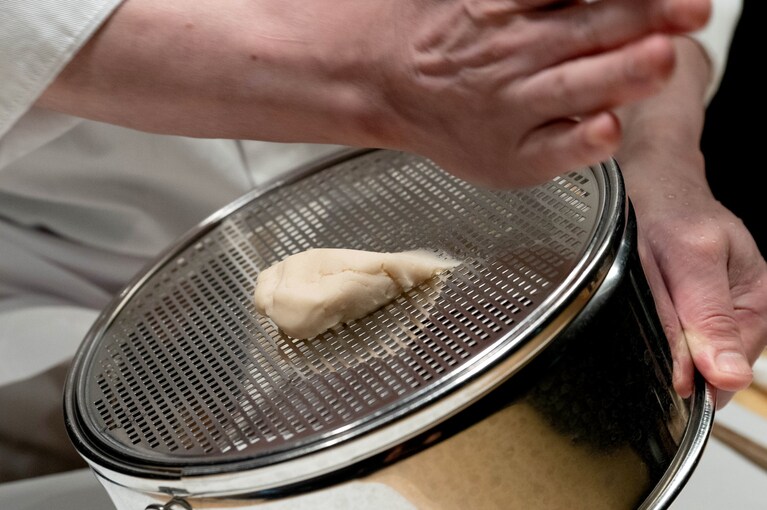 そぼろを作る。