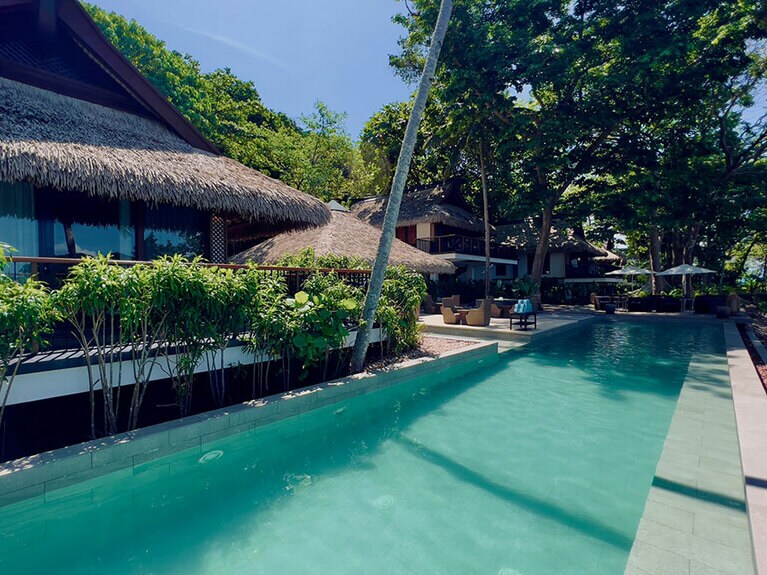 プール付きヴィラのプライベートプール。