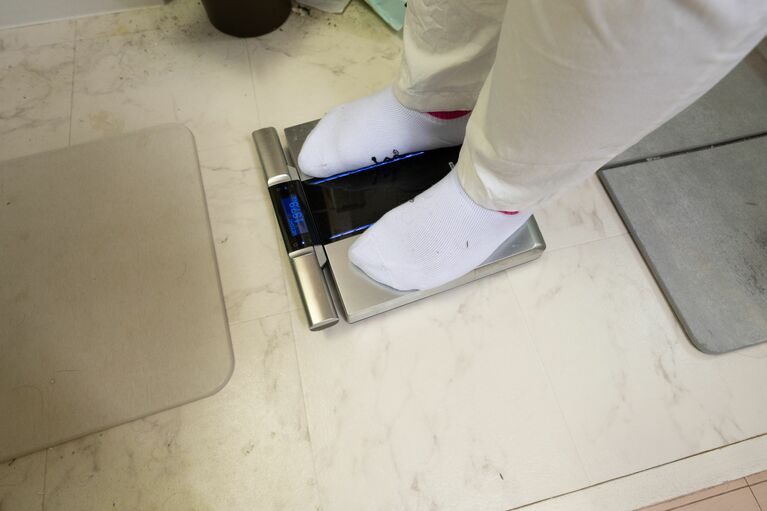 体重計は一瞬197キロを示した