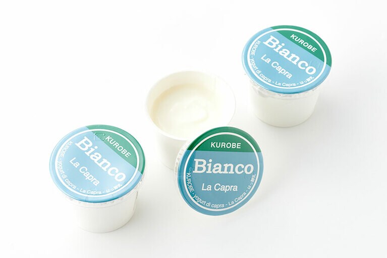 ヤギチーズ専門店 Y＆Co.「ヨーグルト ディ・カプラ」各324円(90g)／富山県