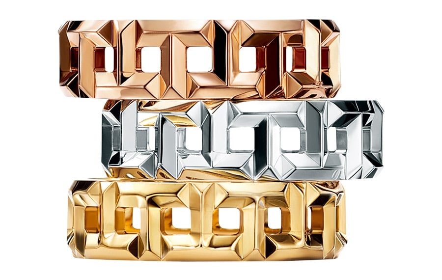 上から：18Kローズゴールド、18Kホワイトゴールド、18Kイエローゴールド。Tiffany T True 各178,000円／ティファニー(ティファニー・アンド・カンパニー・ジャパン・インク)