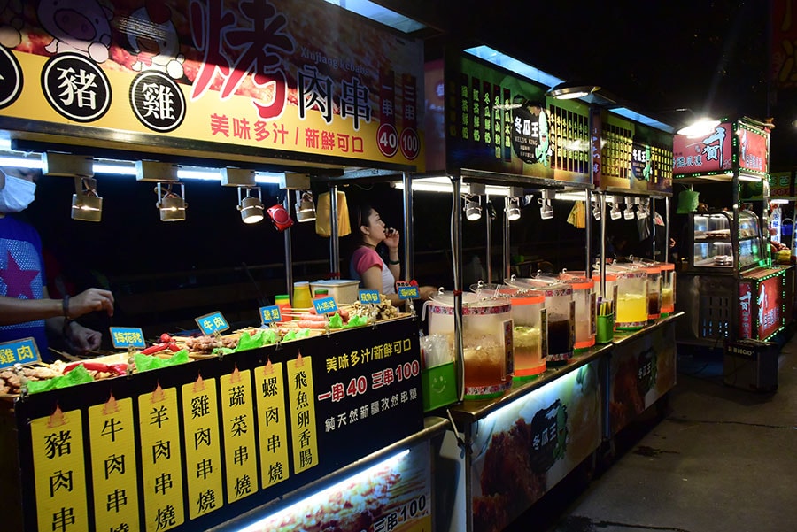 そして台湾の楽しさは、夜市。墾丁でも毎晩、夜市が開催されています。