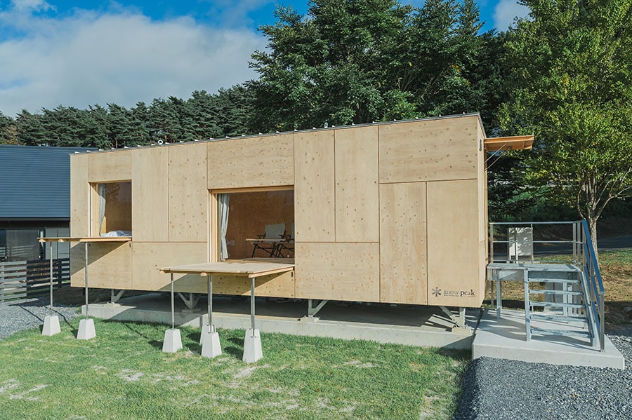 スノーピークと建築家の隈研吾氏が共同開発したモバイルハウス「住箱-JYUBAKO-」。