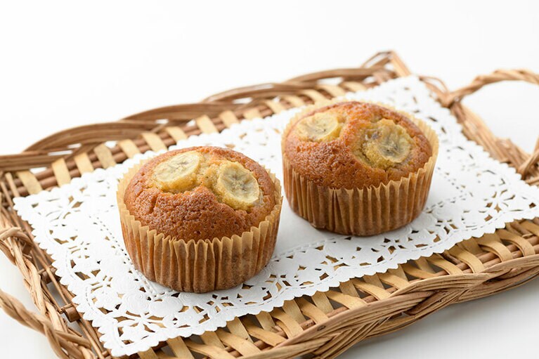 バナナケーキ 各280円。