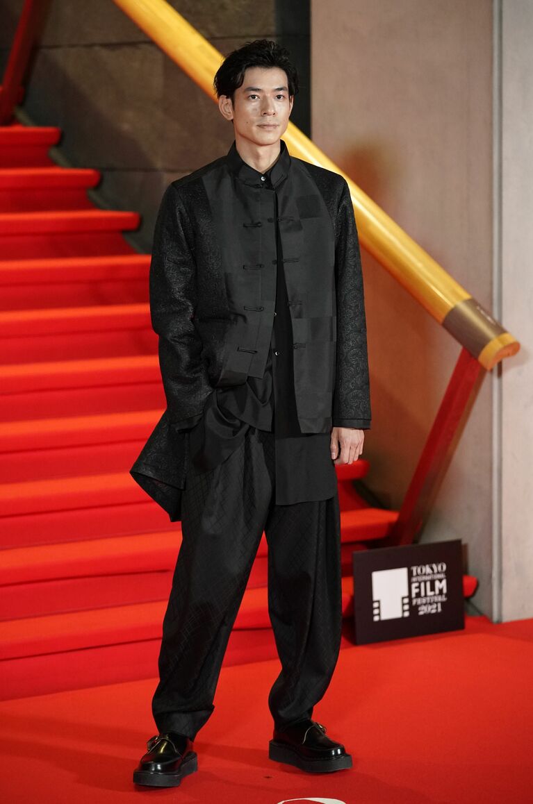 身長は184cm（2021年「東京国際映画祭」レッドカーペットで）　©EPA=時事