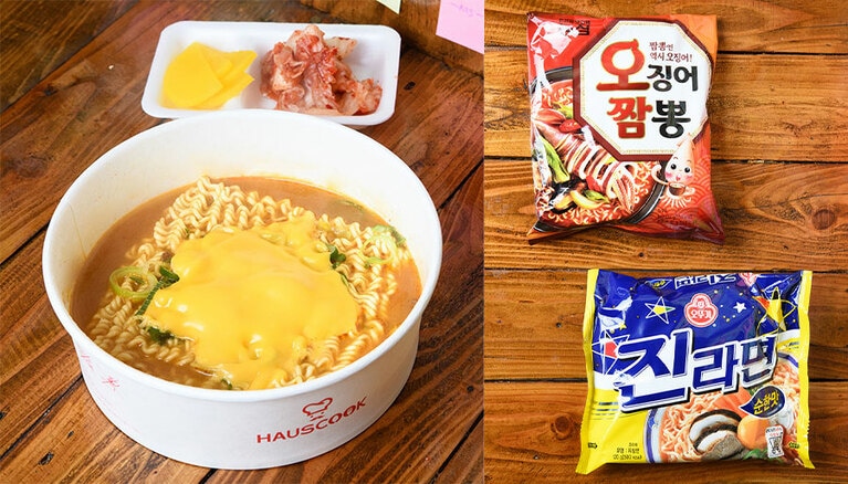 左：キムチとたくあんを添えて。
右：迷ったらコレ！　上から오징어짬뽕（イカちゃんぽん）、진라면（ジンラーメン）各W3,800。