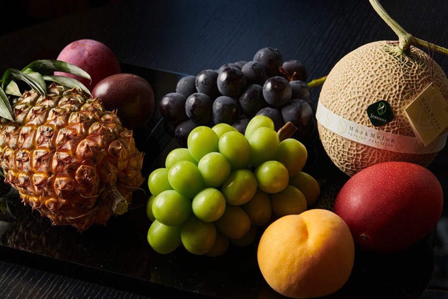 8種類の厳選したフルーツが瑞々しいイタリアンデザートに。