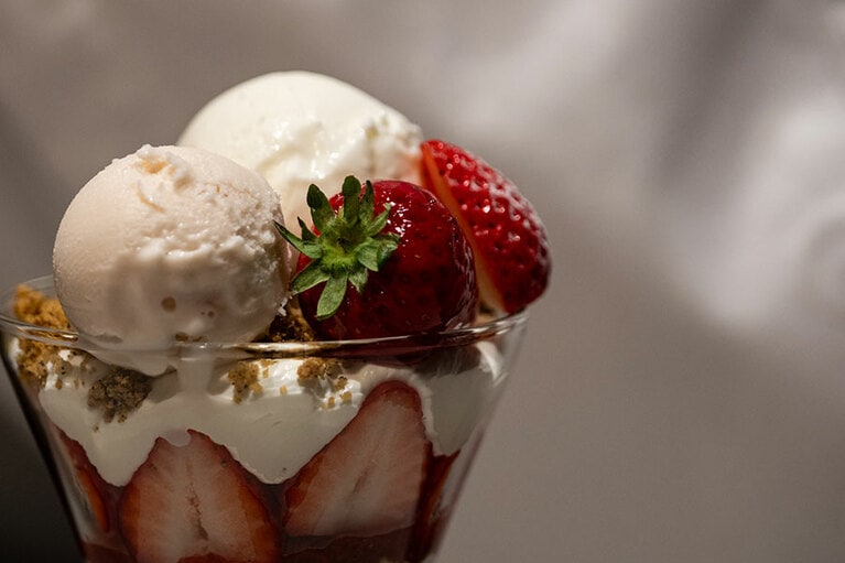 アイスクリームのサイズの違いまで計算する。