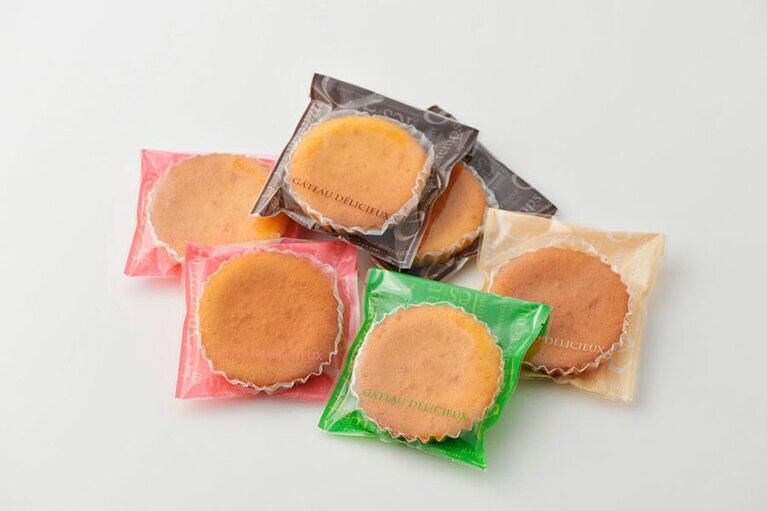 仕事の空き時間を利用してホワイトデーのお菓子を焼いた強者スタッフも。