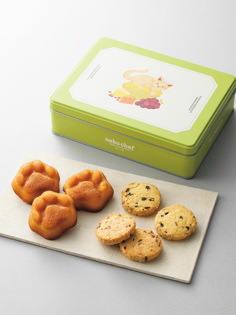 ネコシェフ缶ベストセレクション フィナンシェ、カマンベール＆レーズンクッキー、チェダー＆クランベリークッキー各3個 2,808円／ネコシェフ