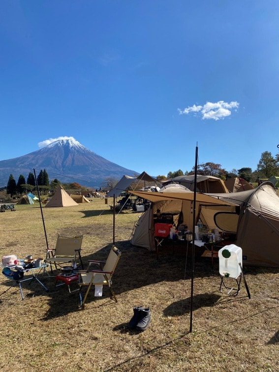 春の田貫湖キャンプ場にて。写真提供＝除村仁美
