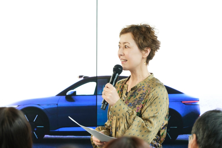 「特別な体験になりそう。きっと忘れられない思い出になりますよね」と微笑むクリスさん。