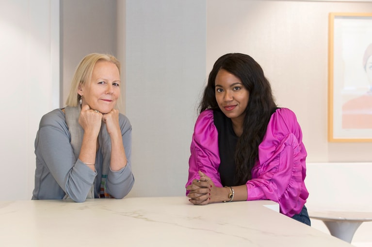 舞台芸術分野で2020-2022年度のメントーとプロトジェに選ばれたフィリダ・ロイド(左)とホイットニー・ホワイト(右)。©Rolex/Bart Michiels